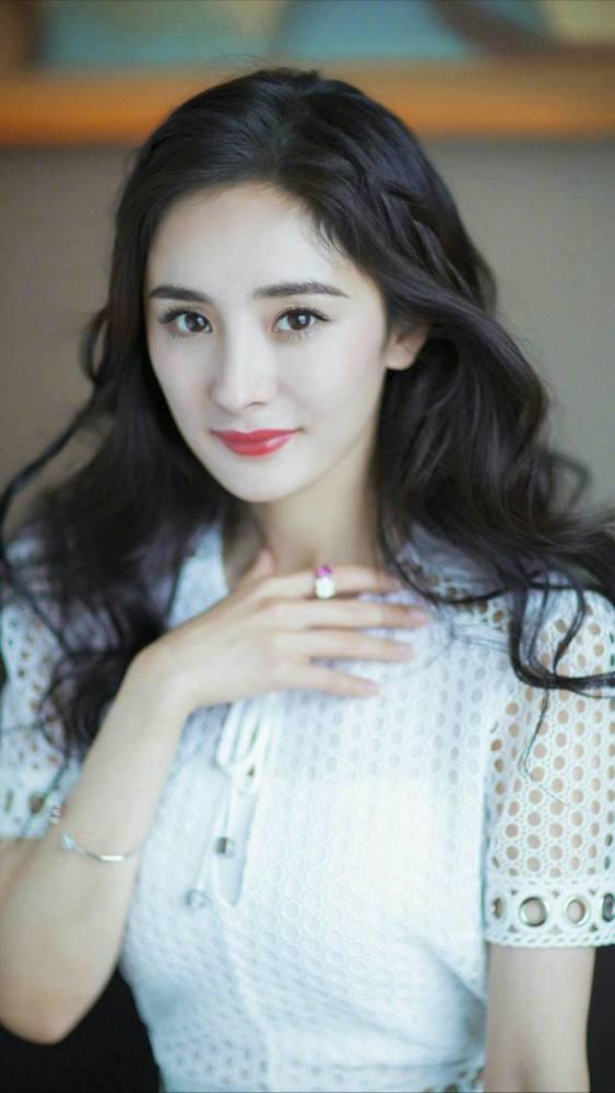 女明星网红十八岁,女明星网红的璀璨时光