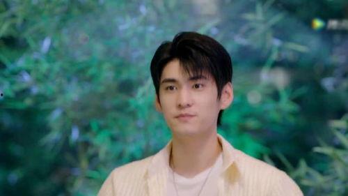 小鱼明星网红是谁啊,网络红人的崛起之路