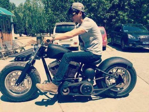 明星网红小摩托图片视频,网红明星的潮流出行新宠