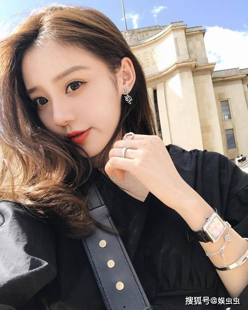 姓任明星网红有哪些,网络红人中的璀璨星河