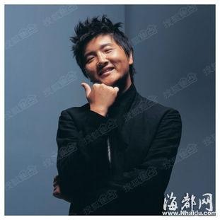 明星网红唱歌文案搞笑男,唱出欢乐无限星光